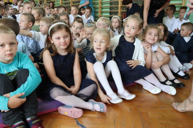 b_1024_768_0_00_images_2023_2024_WYDARZENIA_Rozpoczecie_374209282_766109405317010_8415040440418159666_n